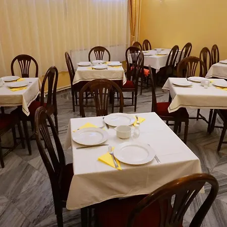 فندق مبيت وإفطار Anna Panzio & Wellness 4*
