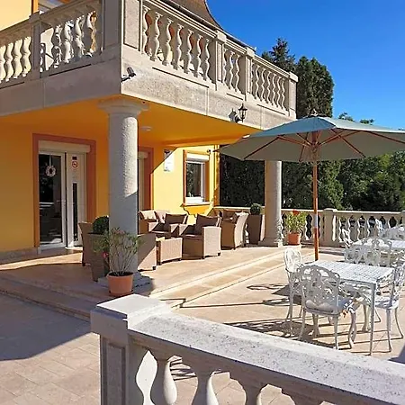 Anna Panzio & Wellness 4*