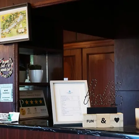 Anna Panzio & Wellness 住宿加早餐酒店 希欧福克