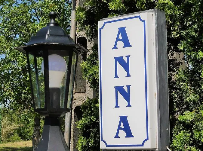 Anna Panzió&wellness Bed and breakfast 4*