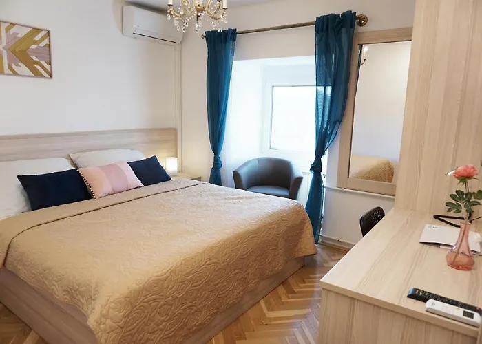 Anna Panzio & Wellness 4* Σίοφοκ
